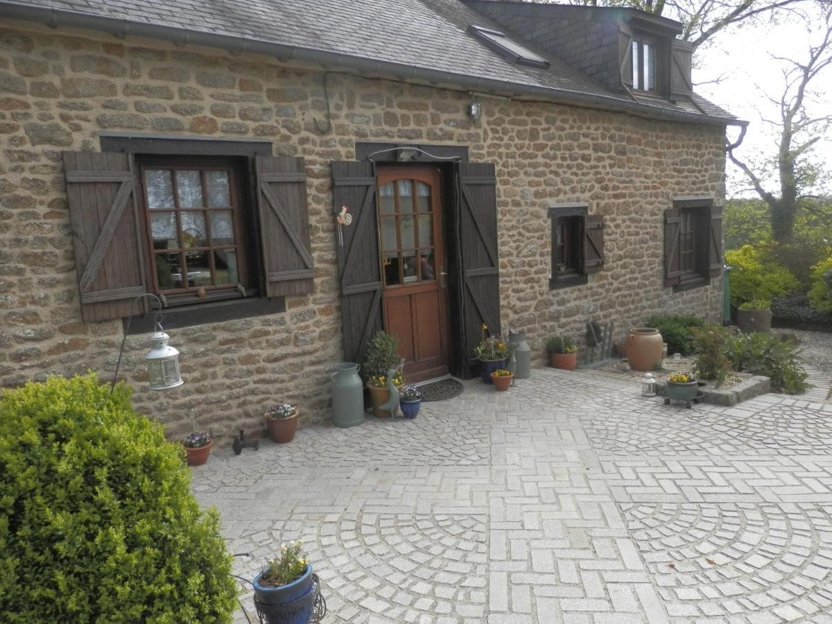 La Petite Cretouffiere - Naturiste Accommodation - Adult Only Colombiers-du-Plessis Exterior foto